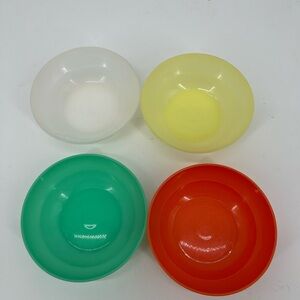 Tupperware Vintage Bowl Set, Orlando Florida 154-5, 154-6, 154-6, 154-8 Made USA